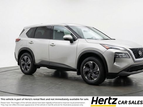 Used 2025 Nissan Rogue SV AWD/4WD image 1