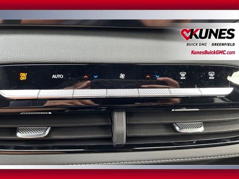 New 2026 Buick Enclave Sport Touring w/ LPO, Floor Liner Package image 38