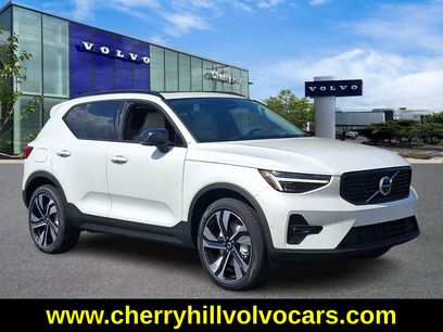 New 2025 Volvo XC40 B5 Ultra w/ Protection Package Premier