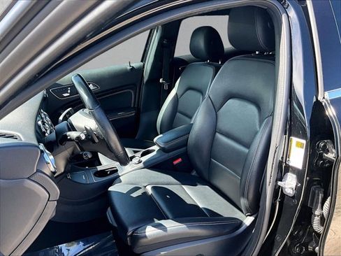 Used 2019 Mercedes-Benz GLA 250 image 27