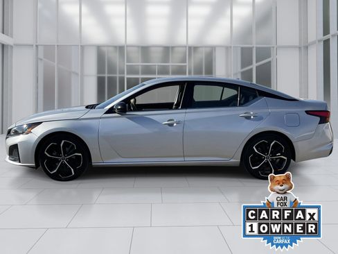 Certified 2023 Nissan Altima 2.5 SR FWD image 3
