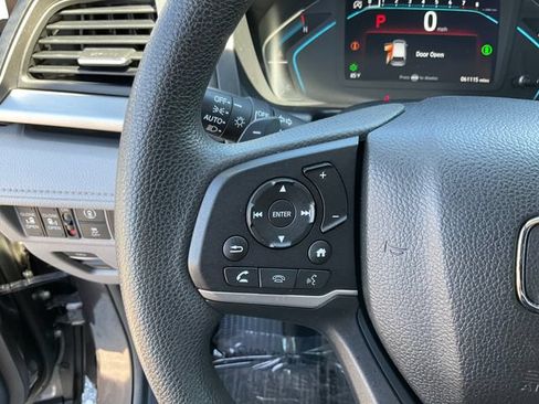 Used 2022 Honda Odyssey EX image 11