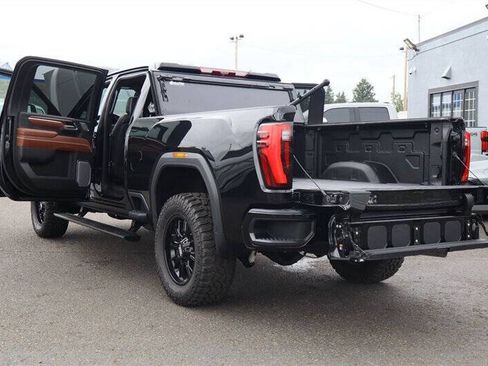 Used 2025 GMC Sierra 3500 Denali Ultimate AWD/4WD image 36