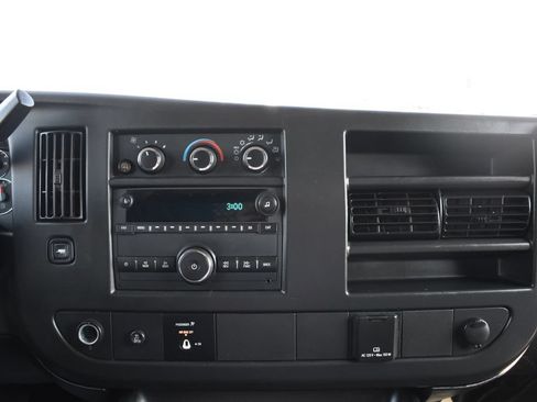 Used 2024 Chevrolet Express 2500 w/ Driver Convenience Package RWD image 15