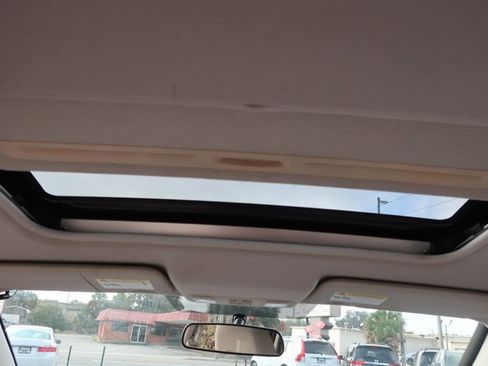 Used 2012 MAZDA MAZDA5 Touring w/ Moonroof & Audio Pkg image 19