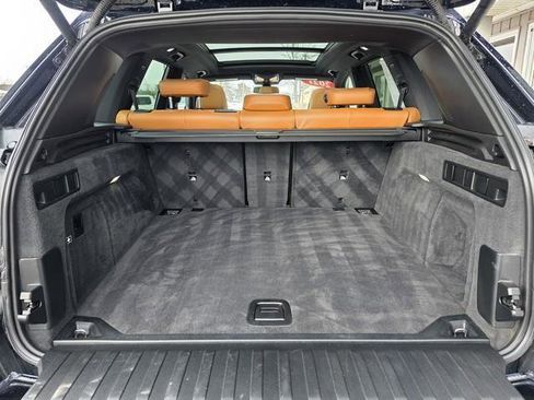 Used 2021 BMW X5 xDrive40i w/ M Sport Package image 27