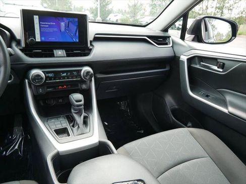 Certified 2025 Toyota RAV4 XLE AWD/4WD image 14