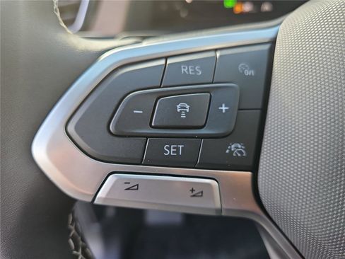 New 2026 Volkswagen Atlas SE image 16