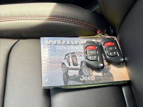 Used 2026 Jeep Wrangler Unlimited Rubicon AWD/4WD image 29