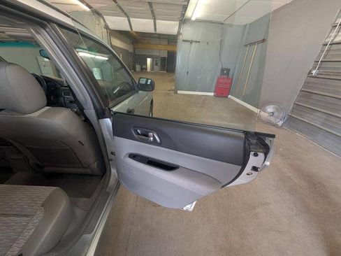 Used 2005 Subaru Forester 2.5XS AWD/4WD image 27