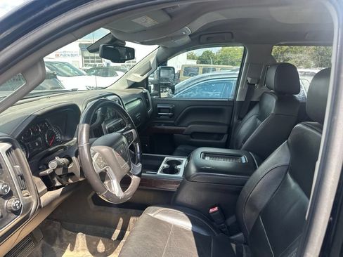 Used 2018 GMC Sierra 2500 SLT w/ Driver Alert Package AWD/4WD image 5