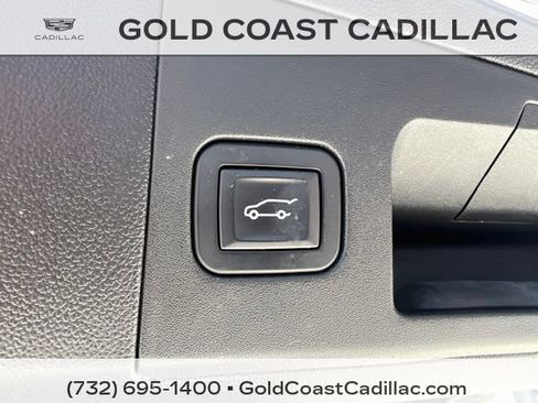Used 2017 Cadillac XT5 Luxury w/ Driver Awareness Package AWD/4WD image 12