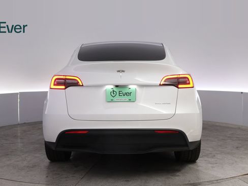 Used 2023 Tesla Model Y Long Range AWD/4WD image 15