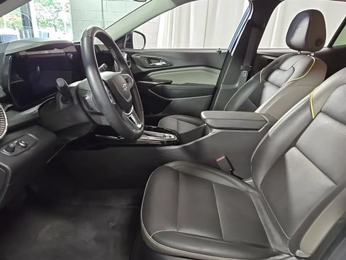 Used 2025 Chevrolet Trax ACTIV w/ Driver Confidence Package FWD image 18
