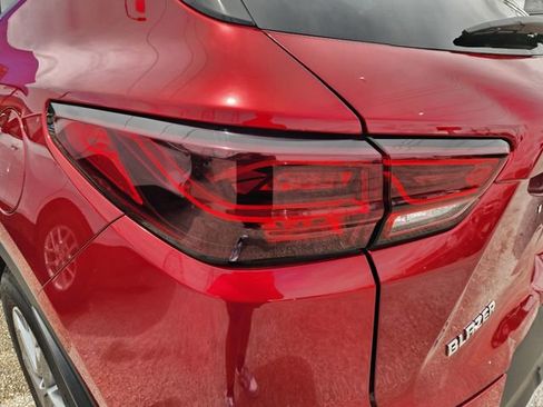 Used 2024 Chevrolet Blazer LT w/ Convenience Package FWD image 7