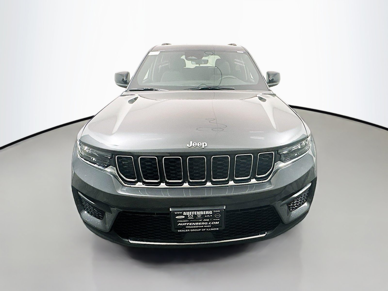 New 2026 Jeep Grand Cherokee Laredo AWD/4WD image 2
