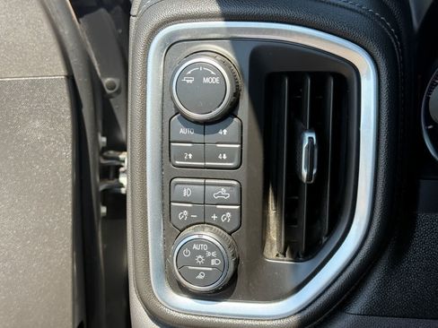 Used 2021 Chevrolet Silverado 1500 LTZ w/ Z71 Off-Road Package AWD/4WD image 17
