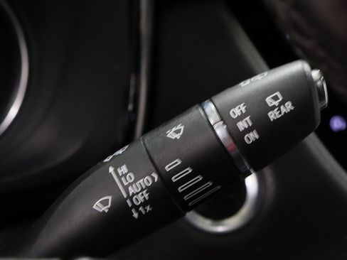 Used 2023 Cadillac XT5 Premium Luxury image 18