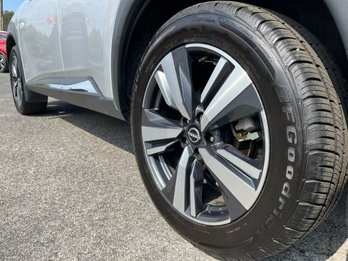 Used 2022 Nissan Rogue SL w/ SL Premium Package FWD image 10