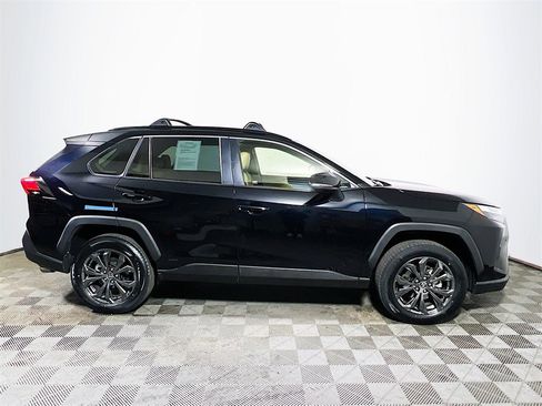 Certified 2023 Toyota RAV4 XLE Premium image 9