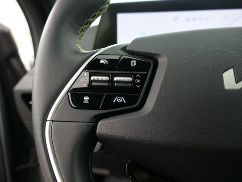 Certified 2024 Kia EV6 GT image 16