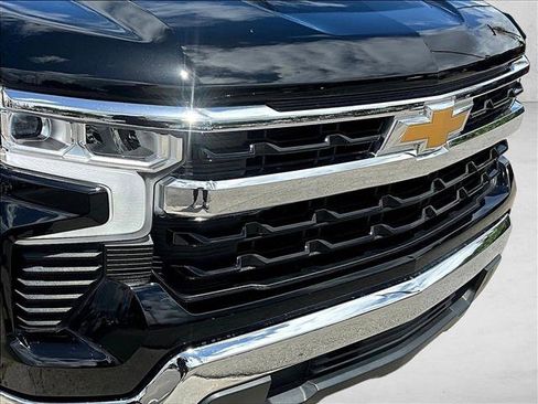 Used 2023 Chevrolet Silverado 1500 LT RWD image 29