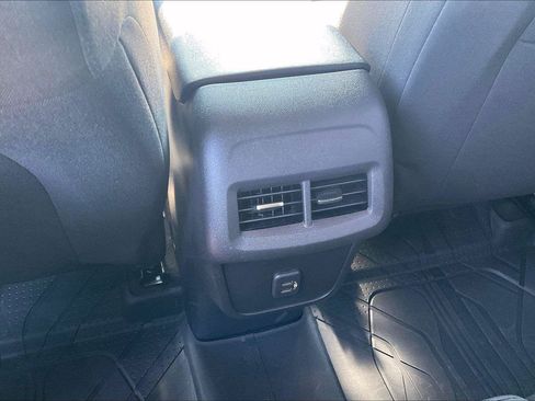 Used 2024 Chevrolet Equinox LT w/ LPO, Floor Liner Package FWD image 33