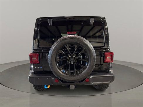 Used 2023 Jeep Wrangler Unlimited Sahara w/ Cold Weather Group image 6