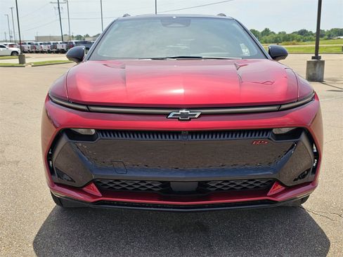 New 2025 Chevrolet Equinox EV RS image 2