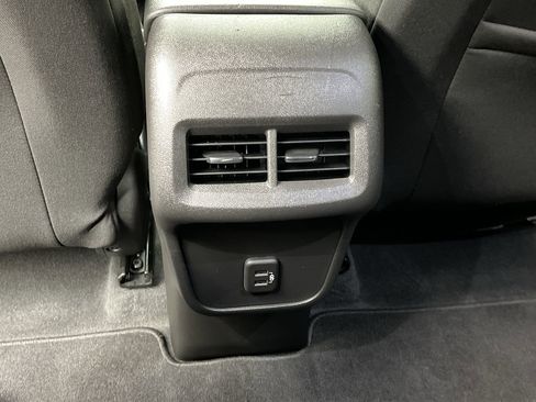 Certified 2022 Chevrolet Equinox LT w/ Driver Convenience Package image 12