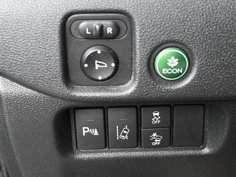 Used 2016 Honda Pilot Elite image 22
