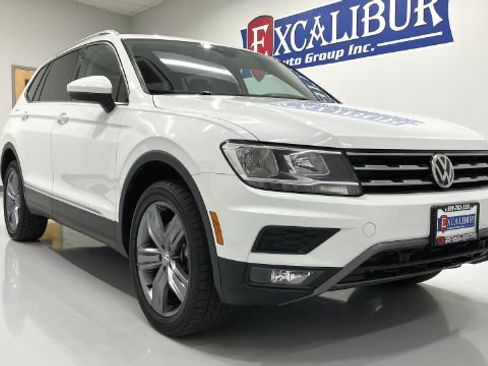 Used 2020 Volkswagen Tiguan SEL w/ 3rd Row Seat Package AWD/4WD image 5
