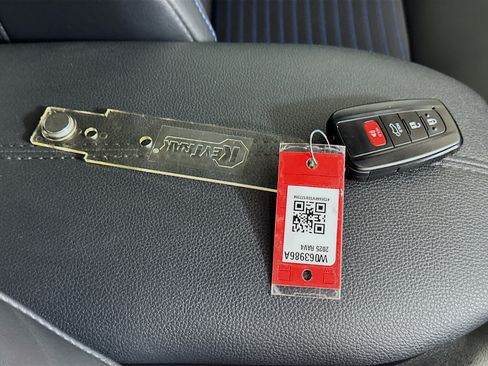 Used 2025 Toyota RAV4 XSE w/ Weather Package AWD/4WD image 33