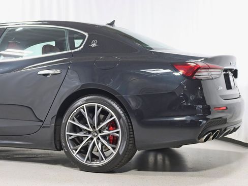 Used 2021 Maserati Quattroporte S Q4 AWD/4WD image 10