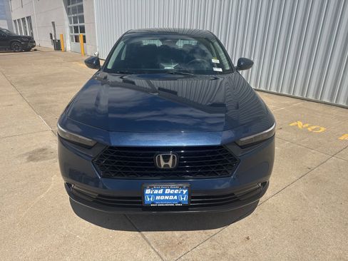 Used 2024 Honda Accord EX image 3
