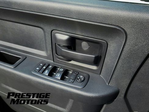 Used 2017 RAM 1500 ST w/ SXT Appearance Group AWD/4WD image 13