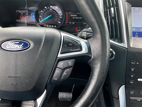 Used 2020 Ford Edge Titanium w/ Equipment Group 301A image 12