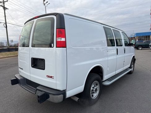 Used 2024 GMC Savana 2500 w/ Driver Convenience Package RWD image 5