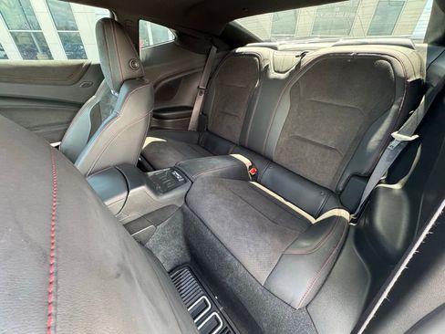 Used 2020 Chevrolet Camaro ZL1 RWD image 15
