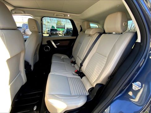 Used 2025 Land Rover Discovery Sport S image 20