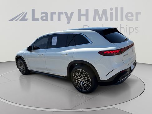 Used 2023 Mercedes-Benz EQS 580 4MATIC SUV image 3