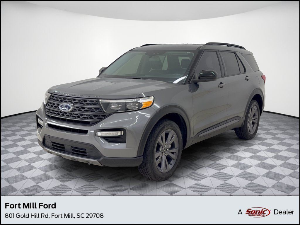 Used 2023 Ford Explorer XLT w/ Equipment Group 202A AWD/4WD image 1