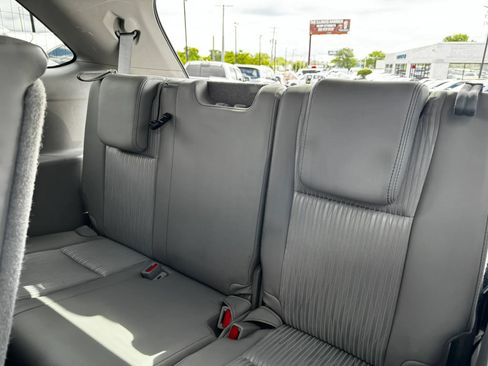 Used 2015 Toyota Highlander Plus AWD/4WD image 21