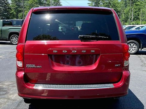 Used 2015 Dodge Grand Caravan SXT FWD image 5