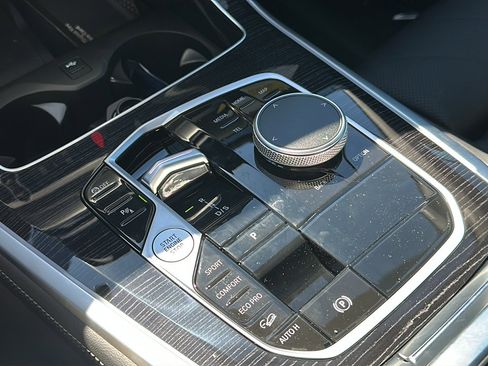 New 2026 BMW X5 xDrive40i w/ M Sport Package image 26