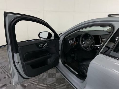 Certified 2024 Volvo S60 B5 Plus AWD/4WD image 25