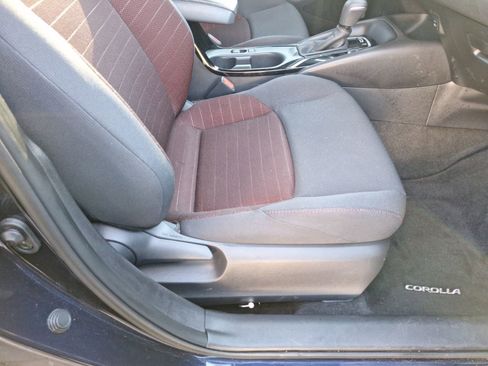 Used 2023 Toyota Corolla SE image 34