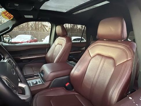 Used 2024 Ford Expedition Max Limited image 29