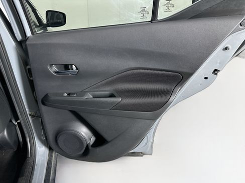 Used 2021 Nissan Kicks SV FWD image 27