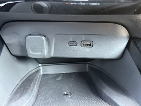 New 2026 Chevrolet Trax RS w/ Sunroof Package FWD image 28